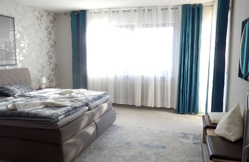 Sulzfeld Apartment | Apartment ∙ 3 bedrooms ∙ 5 guests