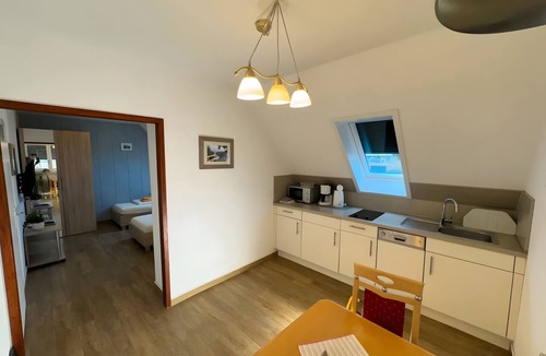 Neuhof Apartment | Apartment '3' with Shared Garden and Wi-Fi