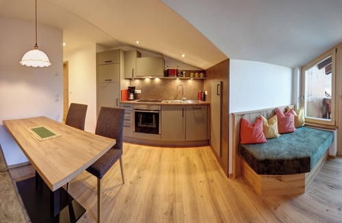 Bichl Apartment | Apartment 5 for 6 persons, 2 separate bedrooms, balcony, 91 m²