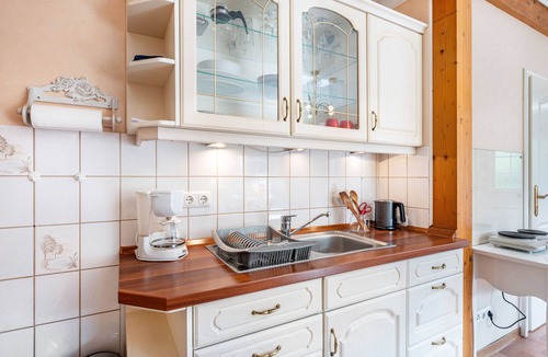 Neuenkirchen Apartment | Apartment '6' with Wi-Fi