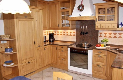 Uebersee Apartment | Apartment 75 sqm, for 4 persons with tiled stove and balcony