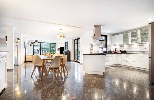 Seedorf Apartment | Apartment '9 Suite Seedorf' with Lake View, Private Terrace and Wi-Fi