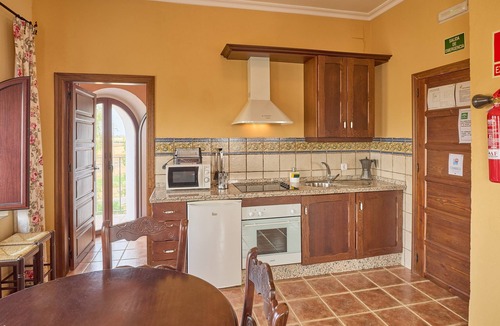 Valsequillo Apartment | Apartment 'Alheli' with Balcony, Wi-Fi and Air Conditioning