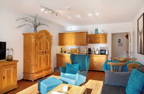 Muhldorfl Apartment | Apartment "Almzeit" with Balcony & Wi-Fi