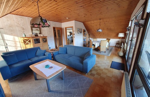 Finnentrop Apartment | Apartment 'Am Patenberg' with Mountain View, Balcony and Wi-Fi