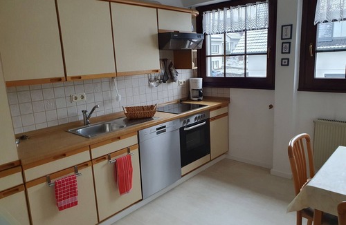 Finnentrop Apartment | Apartment 'Am Patenberg' with Mountain View, Balcony and Wi-Fi