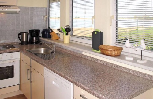 Waase Apartment | Apartment Am Strom (UMZ107) in Waase - 5 persons, 2 bedrooms