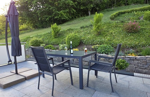 Finnentrop Apartment | Apartment 'Am Wilmkebach' with Private Terrace, Private Garden and Wi-Fi