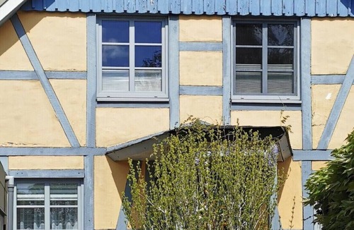 Schlutup Apartment | Apartment 'Ankerplatz in Lübeck' with Private Terrace and Wi-Fi