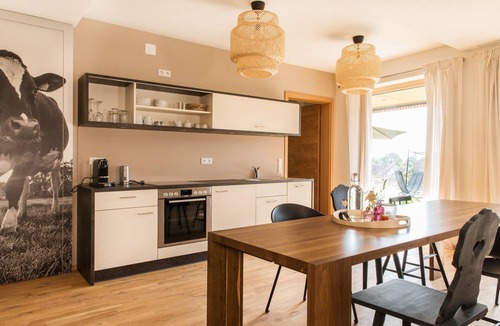Neukirch Apartment | Apartment "Anneliese" with Terrace, Garden & Wi-Fi