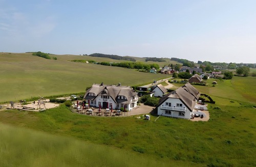 Gross Zicker Apartment | Apartment 'App Schneegans' with Sea View, Balcony and Wi-Fi
