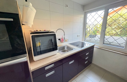 Neckarrems Apartment | Apartment "At the Two Rivers" with Private Garden and Wi-Fi