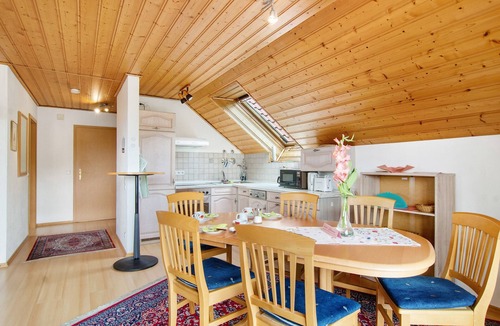 Espasingen Apartment | Apartment 'Bodenseeblick' with Lake View, Private Terrace and Wi-Fi
