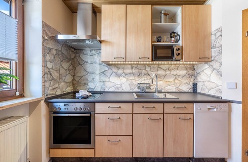 Ebensfeld Apartment | Apartment 'Bassd Scho' with Shared Garden, Balcony and Wi-Fi