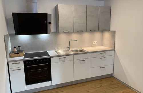 Schuttertal Apartment | Apartment 'Bee Home' with Mountain View, Private Terrace and Wi-Fi