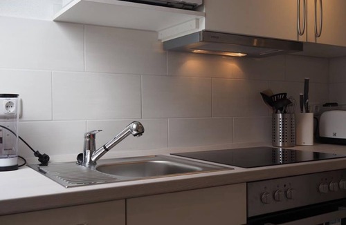 Moelln Apartment | Apartment Buntspecht - apartment/flat, shower and bath, WC, 1 bedroom