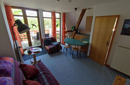 Hohenkirchen Apartment | Apartment by the Baltic Sea - pool, garden, balcony
