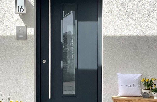 Wasserburg Apartment | Apartment "Claudia's Seeherz" with Private Garden & Wi-Fi