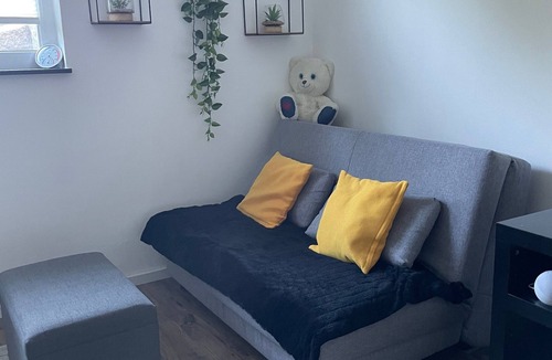 Orsingen-Nenzingen Apartment | Apartment 'Casa Simona' for 5 Guests with Wi-Fi