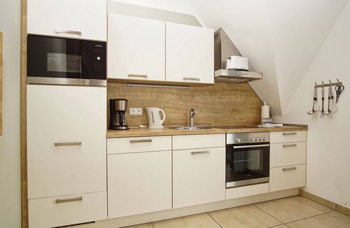 Lobbe Apartment | Apartment close to the beach with balcony, use of swimming pool and sauna - Rex Rugia H-1010