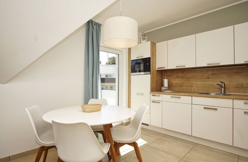 Lobbe Apartment | Apartment close to the beach with balcony, use of swimming pool and sauna - Rex Rugia