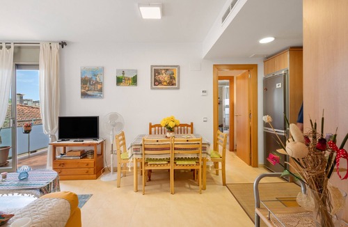 Cubelles Apartment | Apartment 'Cubelles' with Sea Views, Private Terrace, and Air Conditioning
