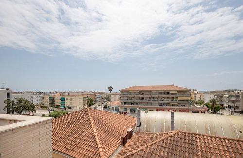 Cubelles Apartment | Apartment 'Cubelles' with Sea Views, Private Terrace, and Air Conditioning