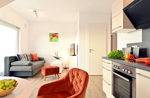 Wasserburg Apartment | Apartment 'Dinkelbach Traumblick 3 B' with Lake View, Balcony and Wi-Fi