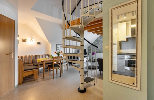 Hilzingen Apartment | Apartment 'D G Mit Balkon' with Balcony and Wi-Fi