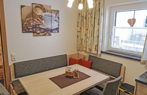 Plangeross Apartment | Apartment Daheim – Edelweiß by Interhome