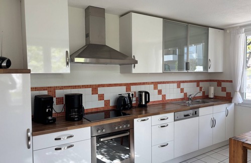 Sipplingen Apartment | Apartment 'Dahlie' with Balcony and Wi-Fi