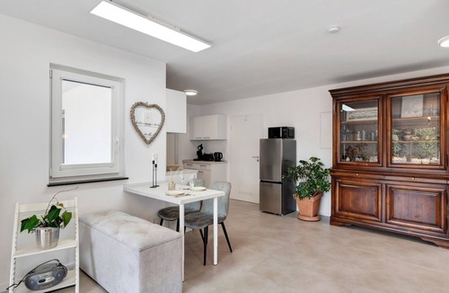 Kniebis Apartment | Apartment 'Naturperle' with Private Terrace, Private Garden and Wi-Fi