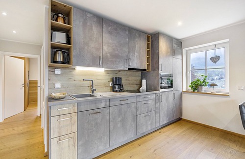 Kickenbach Apartment | Apartment 'Ferienwohnung Nachtigal C, 50qm' with Mountain View, Shared Terrace and Wi-Fi