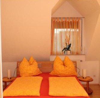 Gebsattel Apartment | Apartment/Ferienwohnungen Christ