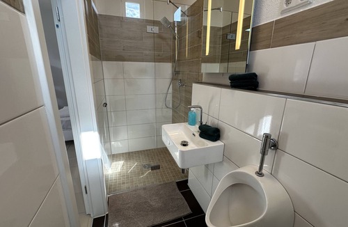 Koetz Apartment | Apartment 'Dreams Unterkunft' with Wi-Fi and Air Conditioning