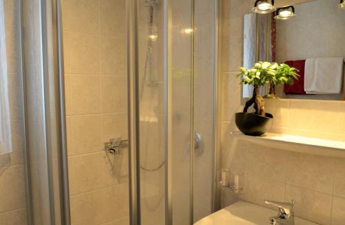 See Apartment | Apartment Elfriede-1 by Interhome