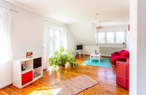 Espasingen Apartment | Apartment 'Elstar' with Wi-Fi
