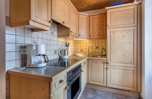 Fischbachau Apartment | Apartment 'Enzian' with Mountain View, Balcony and Wi-Fi