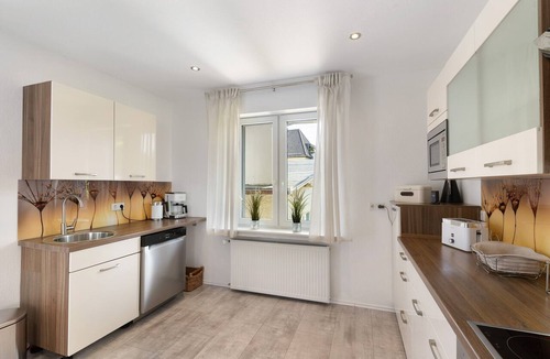 Arnsberg Apartment | Apartment 'Erdgechoss' with Private Terrace and Wi-Fi