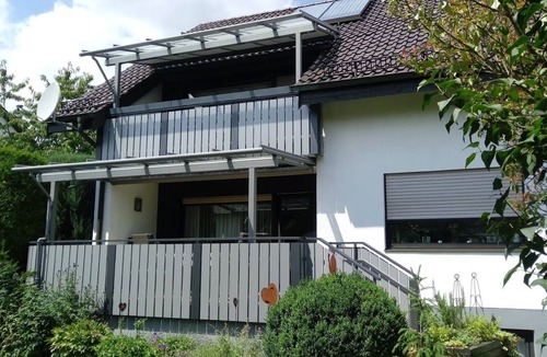 Ichenhausen Apartment | Apartment 'Ferienwohnung 'Irmgard' with Balcony and Wi-Fi