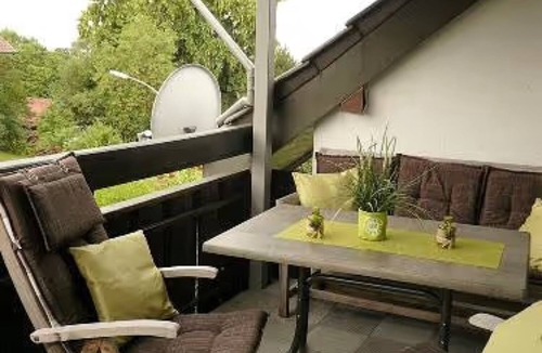Ichenhausen Apartment | Apartment 'Ferienwohnung 'Irmgard' with Balcony and Wi-Fi