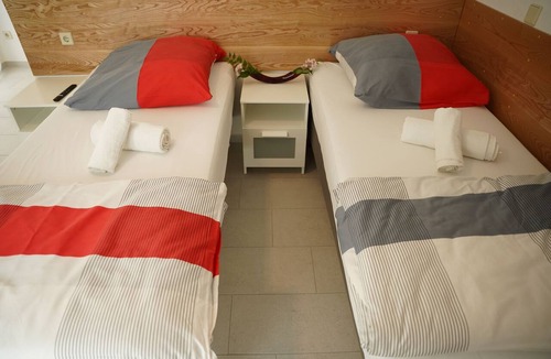 Reutlingen Apartment | Apartment-Family-Private Bathroom-Terrace