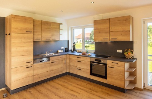 Unterallgau Apartment | Apartment 'Ferienwohnung Egg-Hof' with Mountain View, Private Terrace and Wi-Fi
