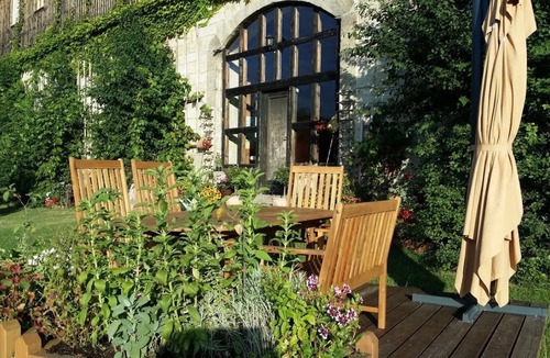 Rathmannsdorf Apartment | Apartment 'Ferienwohnung Galerie' with Mountain View and Private Garden