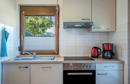 Schuttertal Apartment | Apartment 'Ferienwohnung Ohnemus' with Private Terrace and Wi-Fi