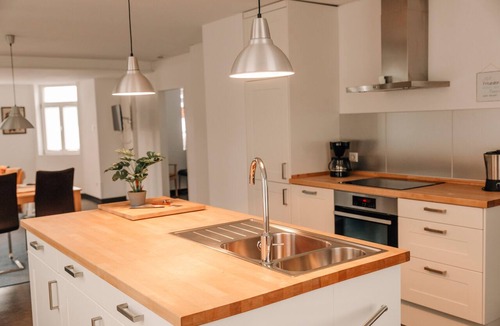 Bad Buchau Apartment | Apartment 'Ferienwohnung Ambiente Am Federsee' with Wi-Fi