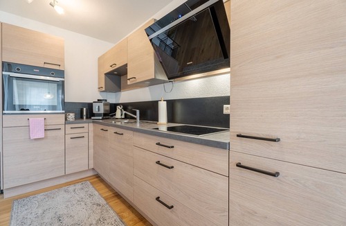 Gengenbach Apartment | Apartment 'Ferienwohnung Bergli' with Wi-Fi