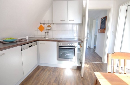 Ebersberg District Apartment | Apartment 'Ferienwohnung Bayerl' with Balcony and Wi-Fi