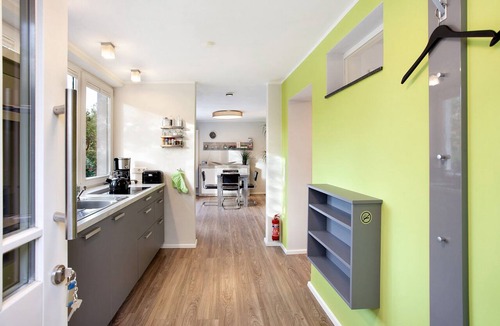 Arnsberg Apartment | Apartment 'Ferienwohnung Im Eichholz' with Private Terrace, Shared Garden and Wi-Fi