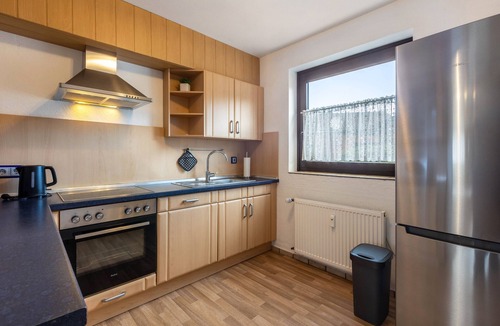 Moehnesee Apartment | Apartment 'Ferienwohnung Möhne' with Shared Terrace, Private Garden and Wi-Fi